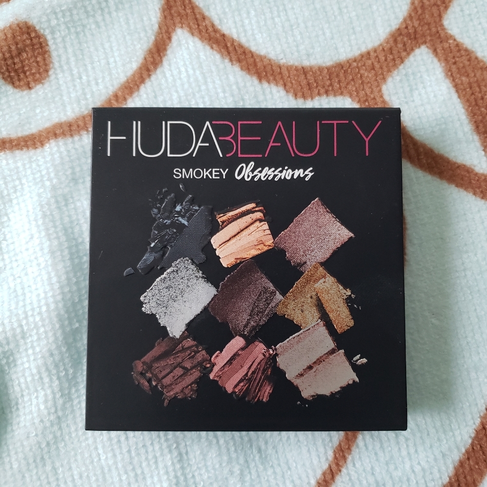 HUDA BEAUTY Smokey Obsessions